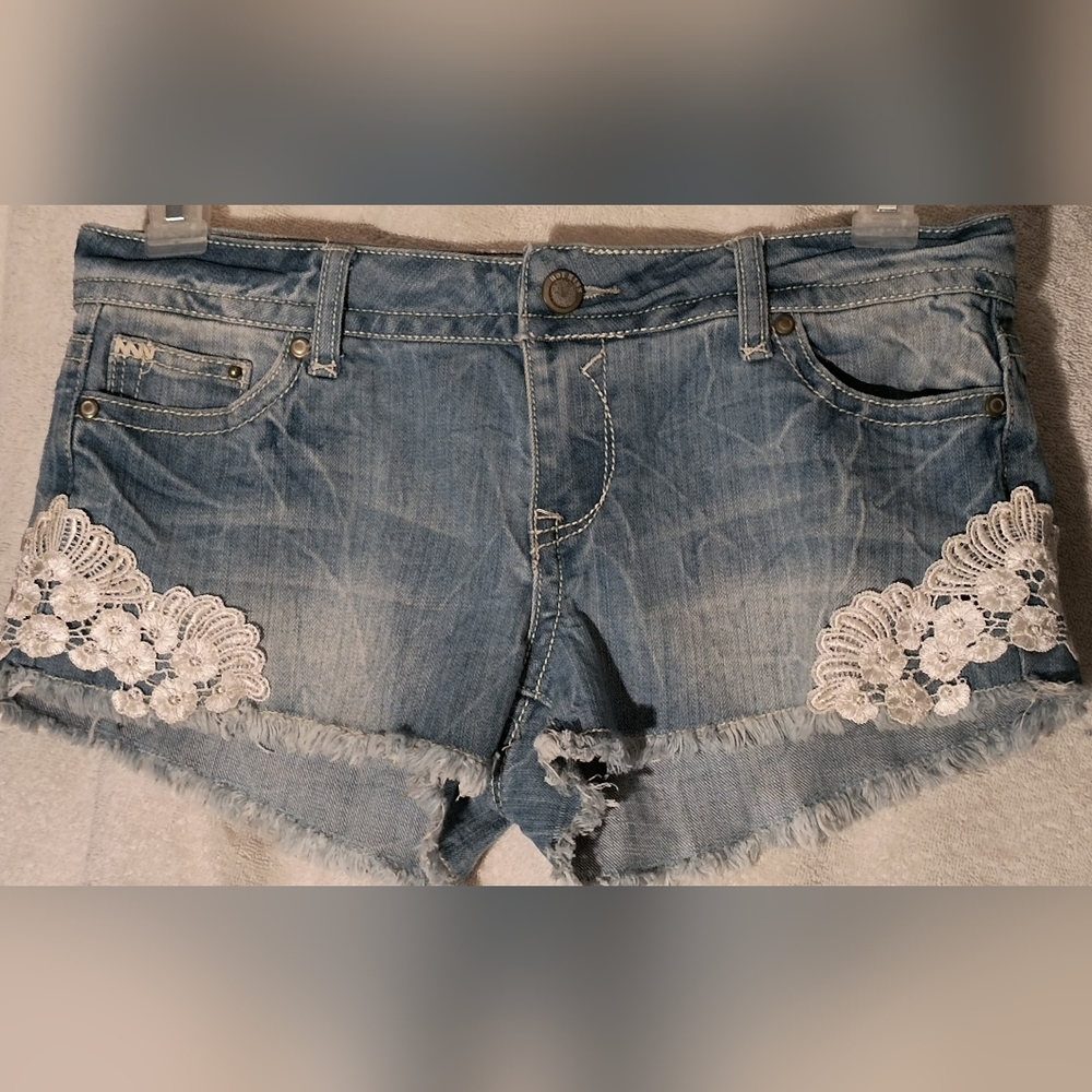 CiCi " Hot Mess" Denim Shorts, Size 9,